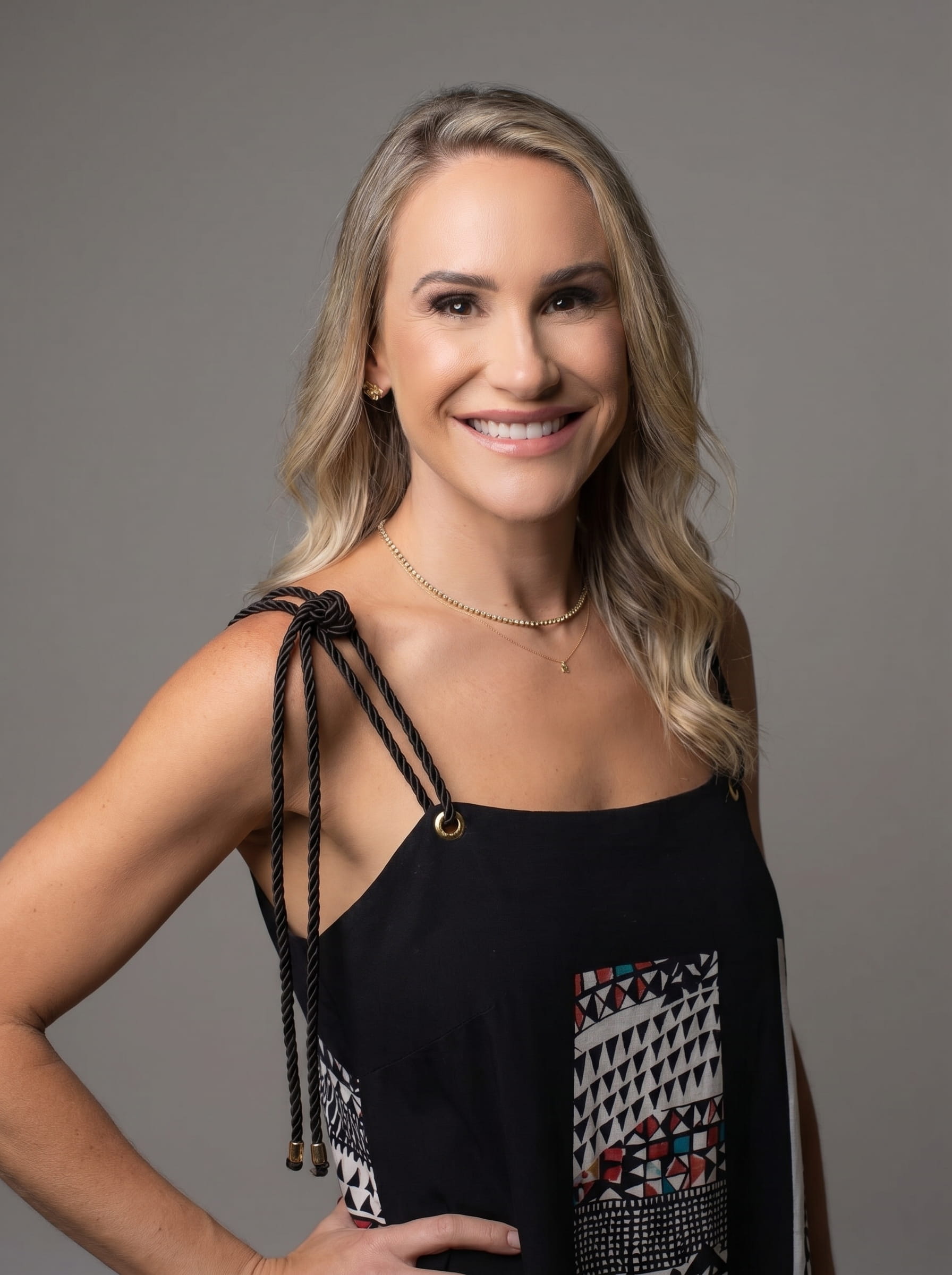 Dra. Patrícia F. Silva — Bastidores TV